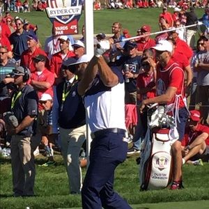 Meet your Posher, Jay